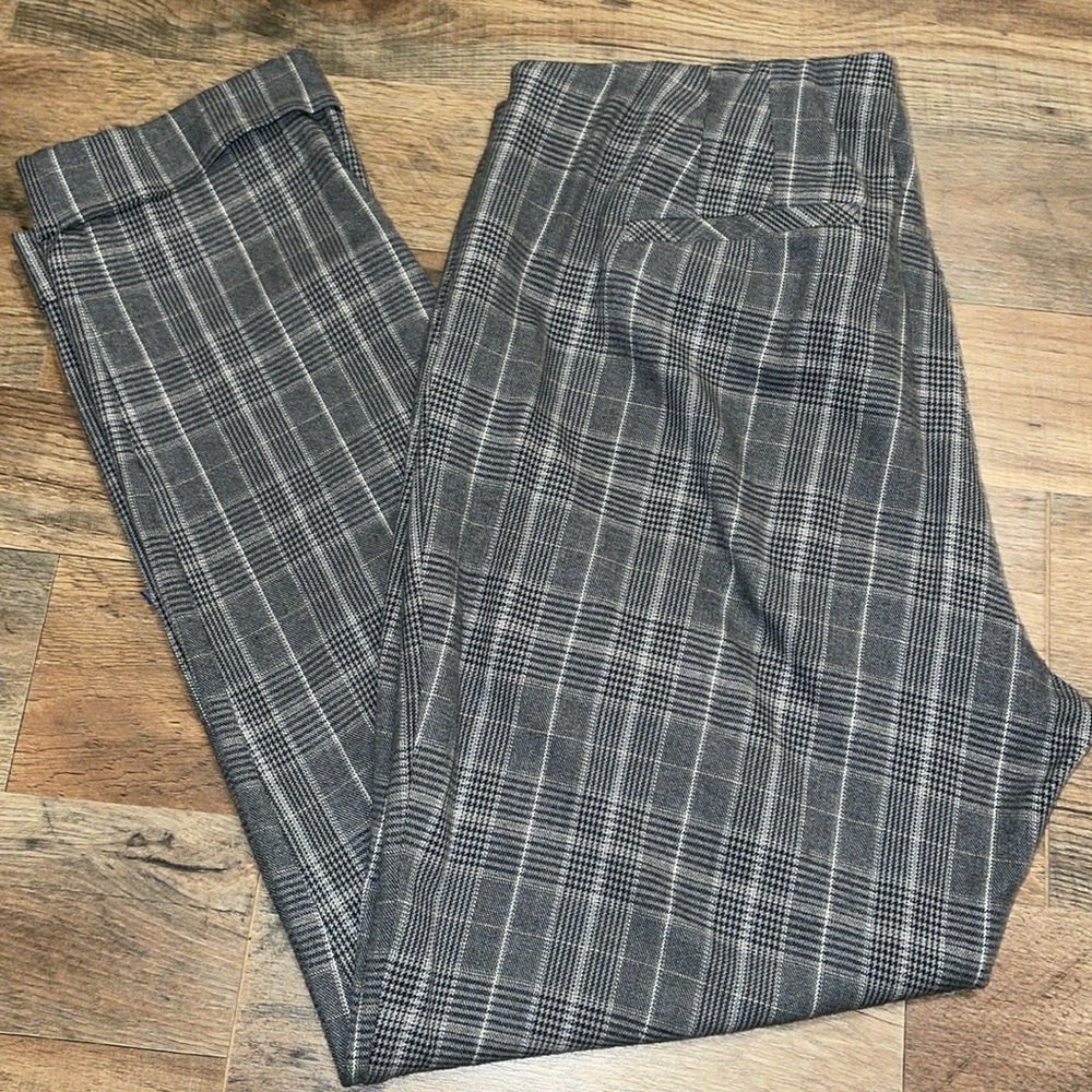 J Jill Premium Bi-Stretch Ankle Length Cuffed Pants. Size 14 Tall.